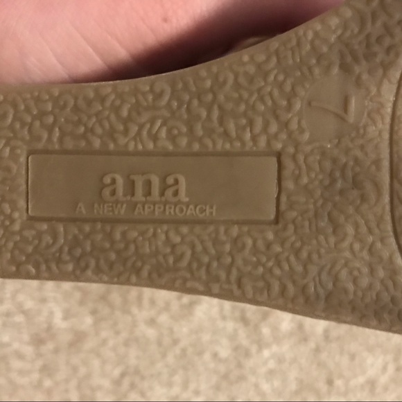 Ana Summer Wedge Sandal - Picture 4 of 5